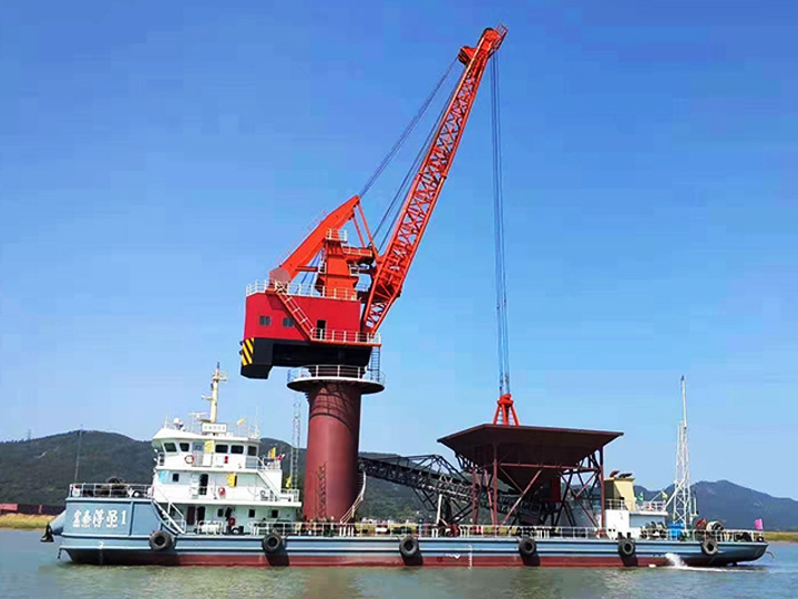 簡述碼頭固定吊機(jī)的工作原理